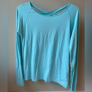 Women’s Under Armour long sleeve shirt